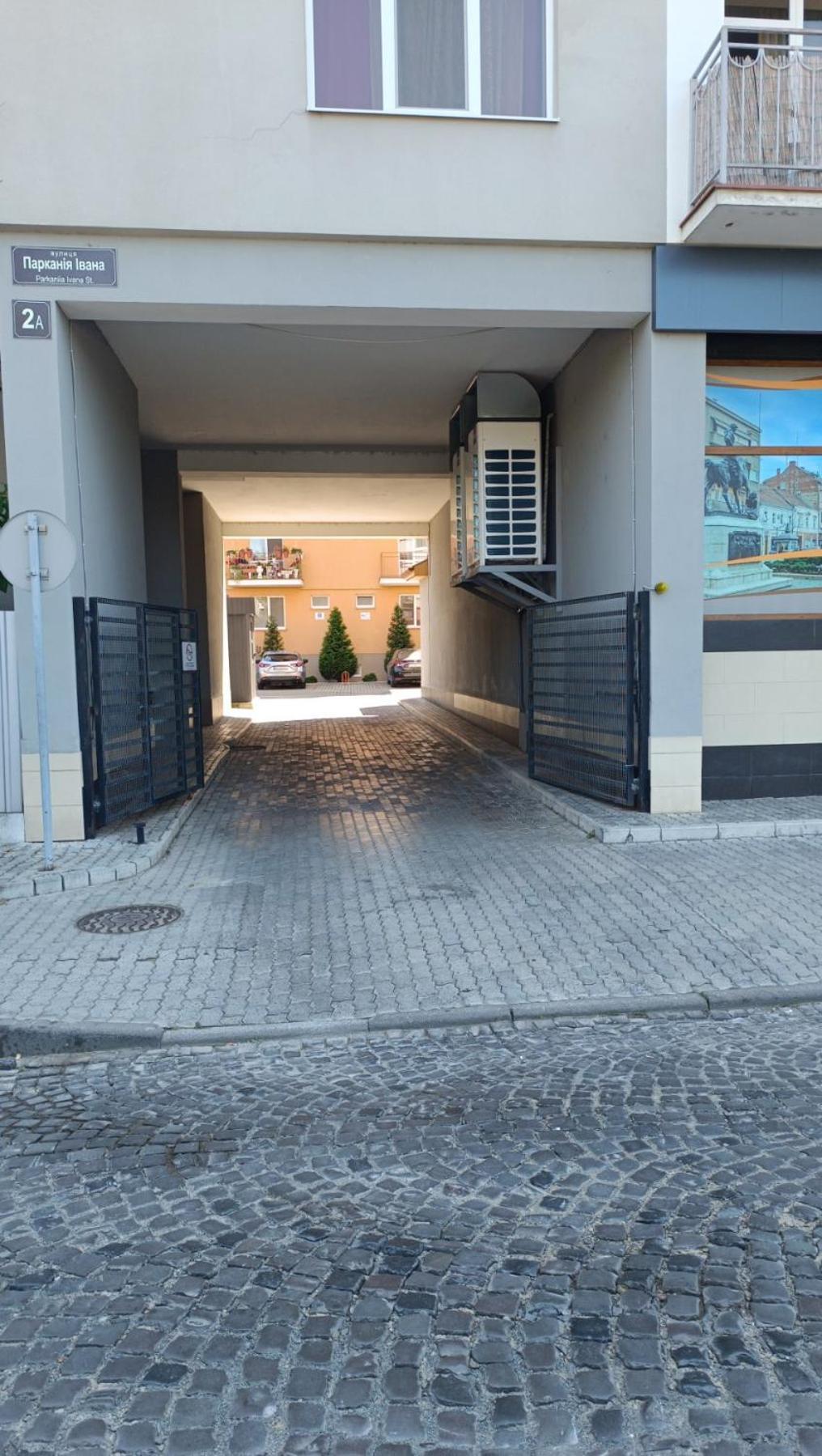 Apartments Domovik Parkaniya, 2A Mukacheve Exterior foto